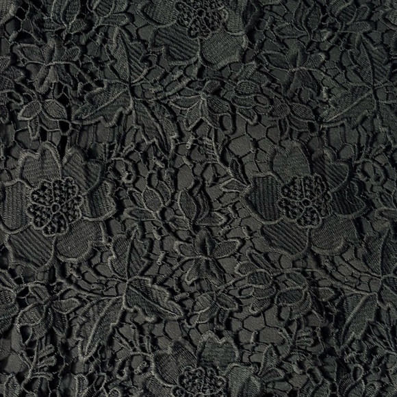 Elegant Black Lace Skirt haute monde. - Picture 5 of 7